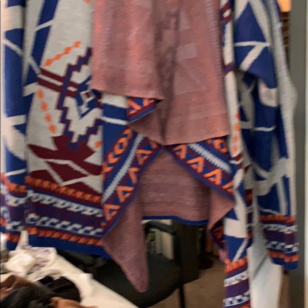 Aztec patterned cardigan - Picture 2 of 2